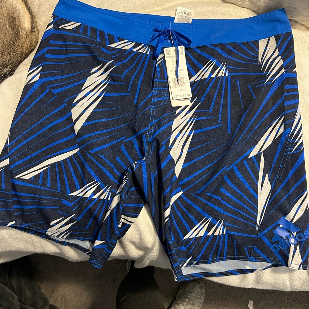 Men’s adidas 38 swimsuit NWT
